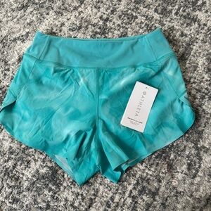 Athleta Women's Run With It 3.5" Short size XS